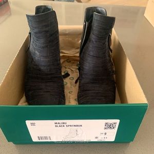 Paul Green Malibu Black Boots